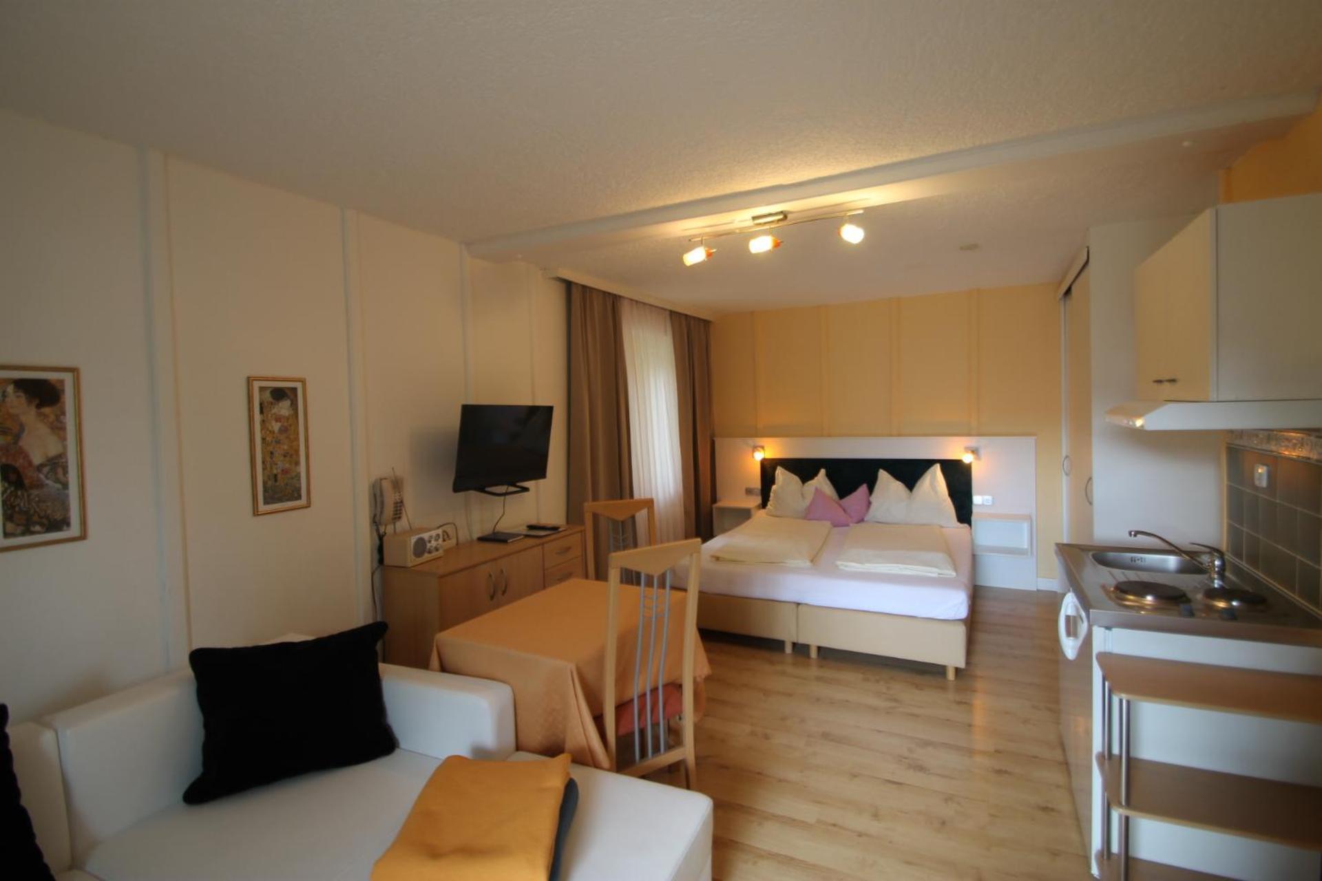Seepension Neubacher Kg Nussdorf am Attersee Exterior photo